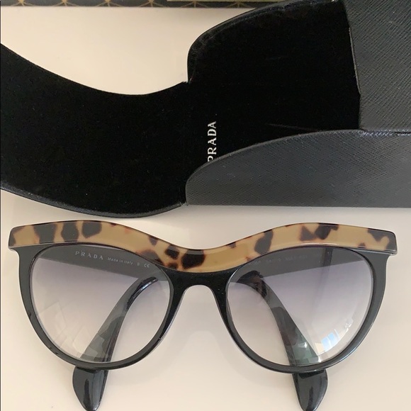 Prada Sunglasses - Picture 2 of 6
